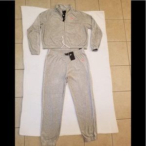 Wmns Nike Retro Terry Cloth Crop Sweatshirt Set